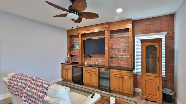 1602 S RIVERSIDE DRIVE, Edgewater, FL 32132