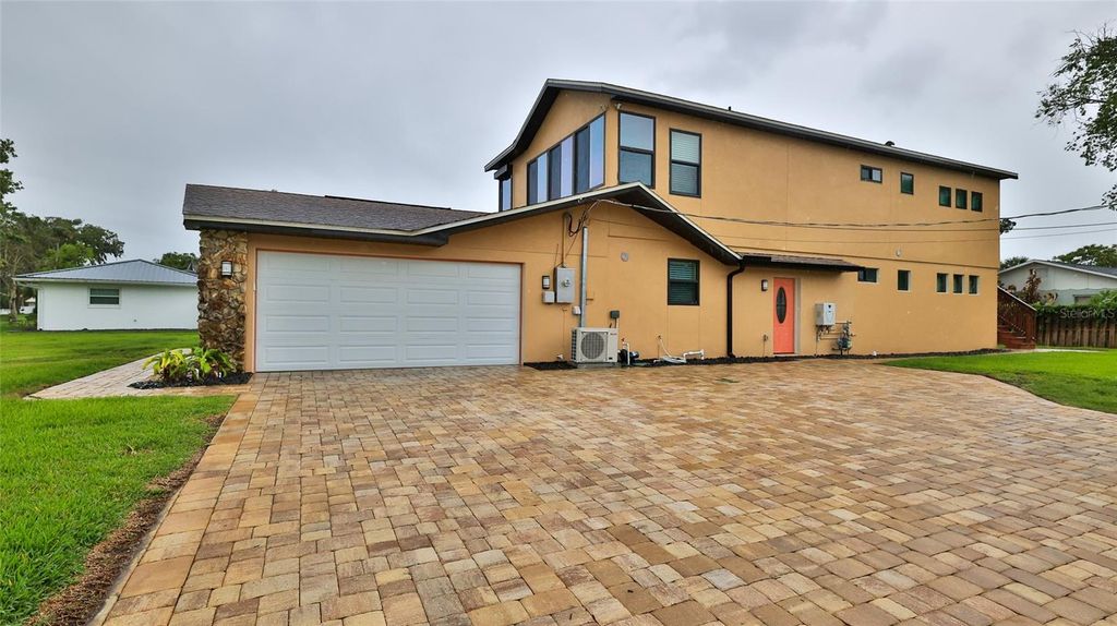 1602 S RIVERSIDE DRIVE, Edgewater, FL 32132