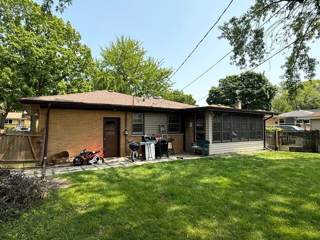 502 S Edward Street, Mount Prospect, IL 60056