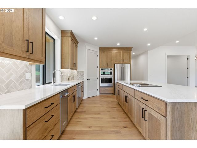 26122 Se 452ND Ave, Sandy, OR 97055