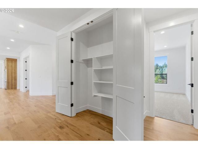 26122 Se 452ND Ave, Sandy, OR 97055