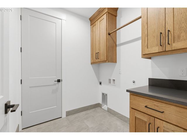 26122 Se 452ND Ave, Sandy, OR 97055