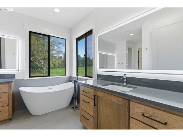 26122 Se 452ND Ave, Sandy, OR 97055
