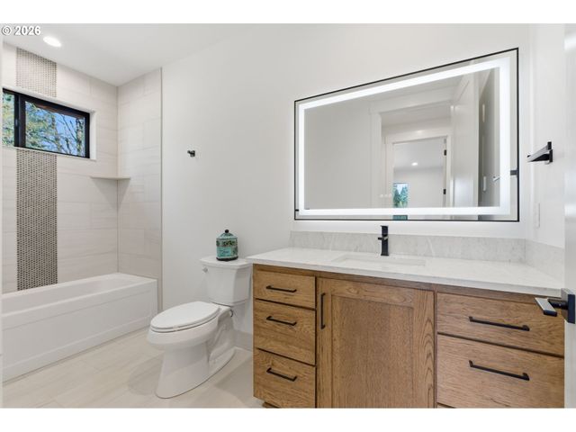 26122 Se 452ND Ave, Sandy, OR 97055