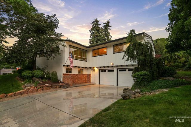 820 N Argyll Dr, Boise, ID 83702