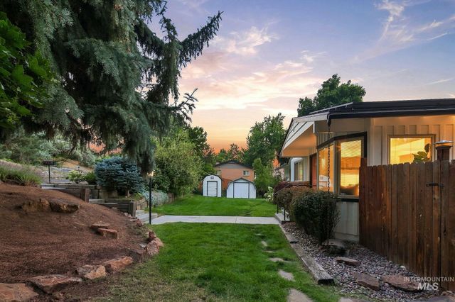 820 N Argyll Dr, Boise, ID 83702