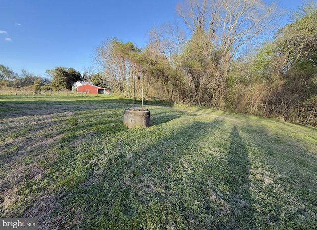 1710 FOLLY RD, Heathsville, VA 22473
