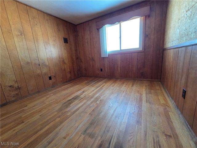 5507 Hollywood Drive, Parma, OH 44114