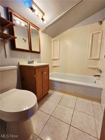 5507 Hollywood Drive, Parma, OH 44114