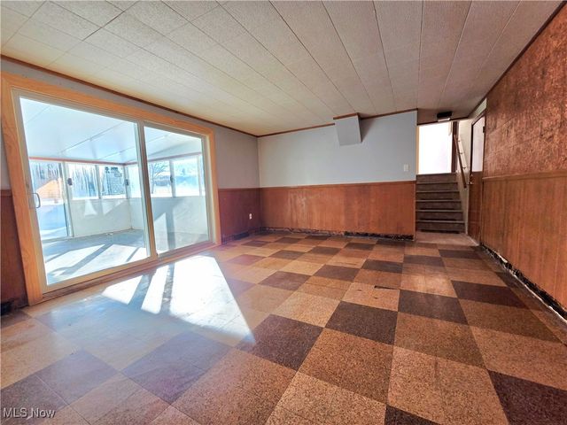 5507 Hollywood Drive, Parma, OH 44114