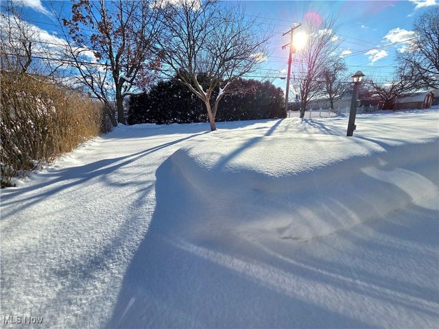 5507 Hollywood Drive, Parma, OH 44114