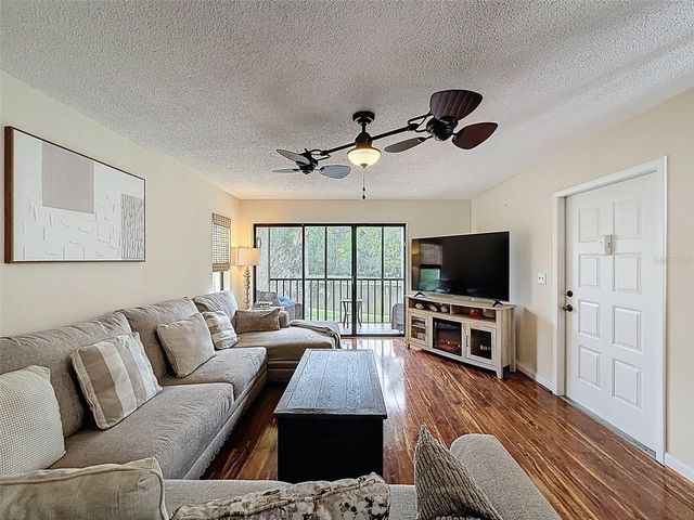 1488 PINE GLEN LANE B2, Tarpon Springs, FL 34688