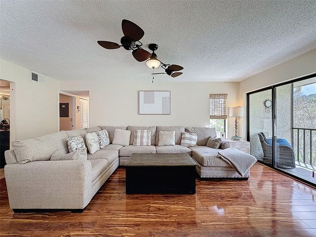 1488 PINE GLEN LANE B2, Tarpon Springs, FL 34688