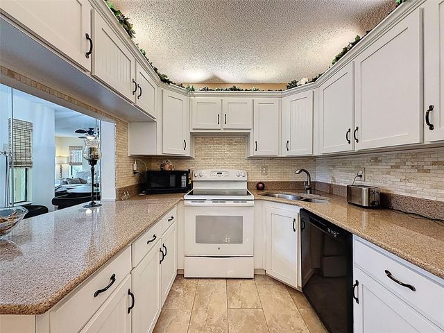 1488 PINE GLEN LANE B2, Tarpon Springs, FL 34688