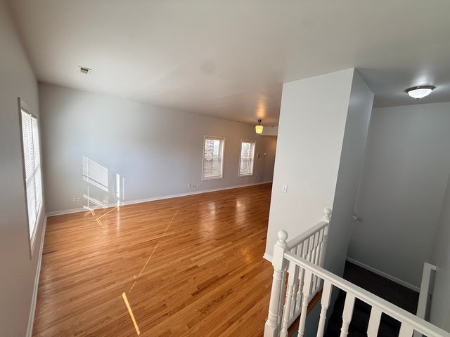 6823 S DORCHESTER Avenue 3, Chicago, IL 60637