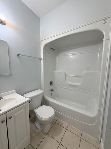 6823 S DORCHESTER Avenue 3, Chicago, IL 60637