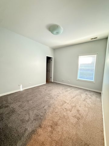 6823 S DORCHESTER Avenue 3, Chicago, IL 60637