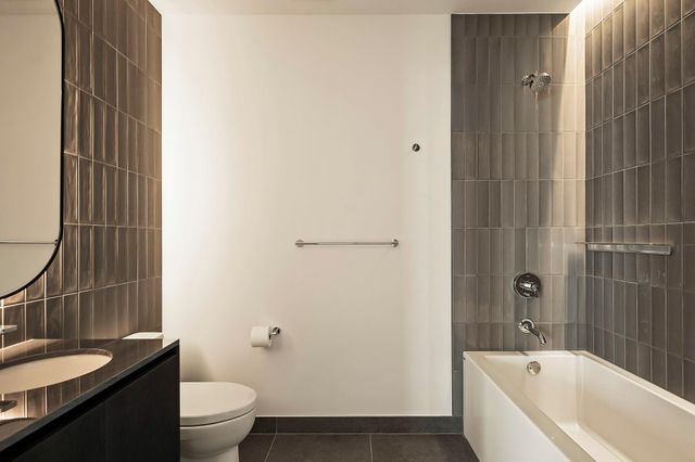 610 Davis ST 2812, Austin, TX 78701
