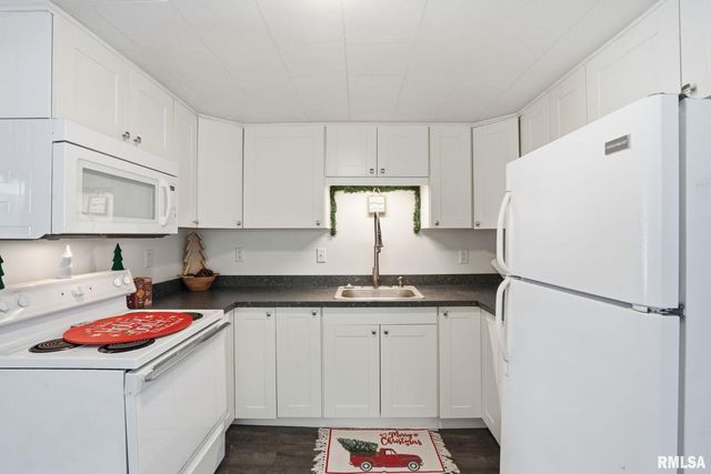 1015 7TH Street, Colona, IL 61241