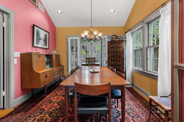 221 Park LN, Austin, TX 78704