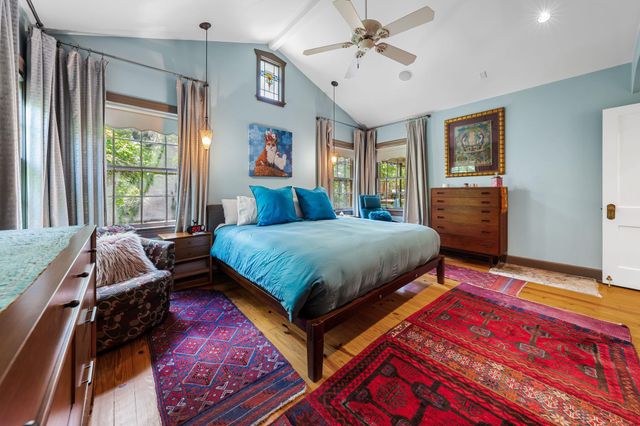 221 Park LN, Austin, TX 78704