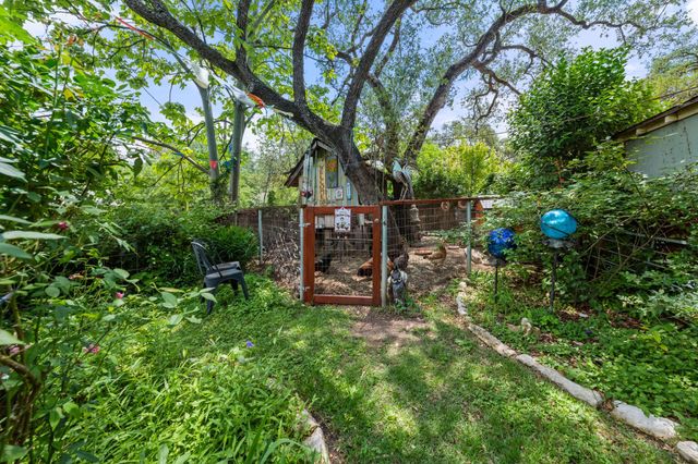 221 Park LN, Austin, TX 78704