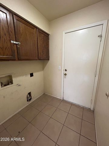 845 N STANDAGE --, Mesa, AZ 85201