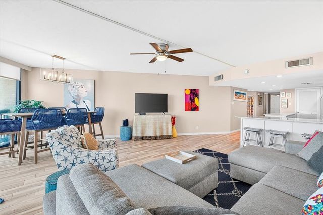 6745 Seacomber 109, Port Aransas, TX 73