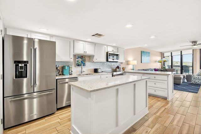 6745 Seacomber 109, Port Aransas, TX 73