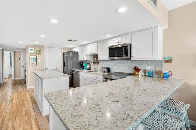 6745 Seacomber 109, Port Aransas, TX 73