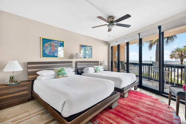 6745 Seacomber 109, Port Aransas, TX 73