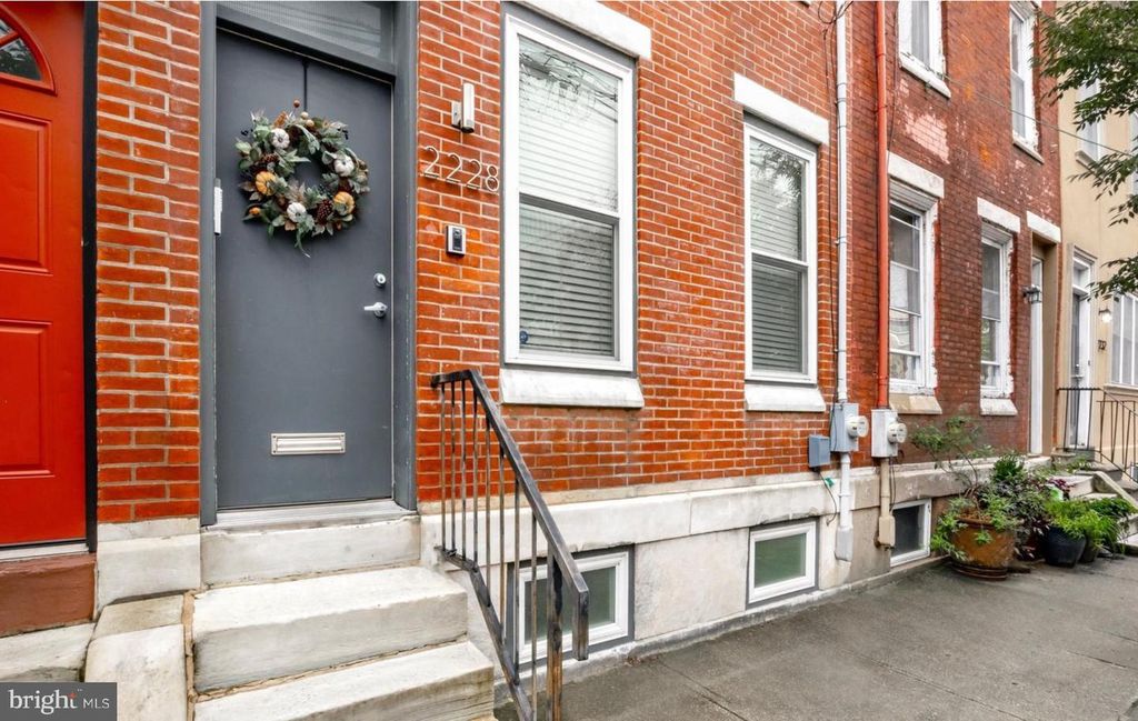 2228 ELLSWORTH ST, PHILADELPHIA, PA 19146 — exterior