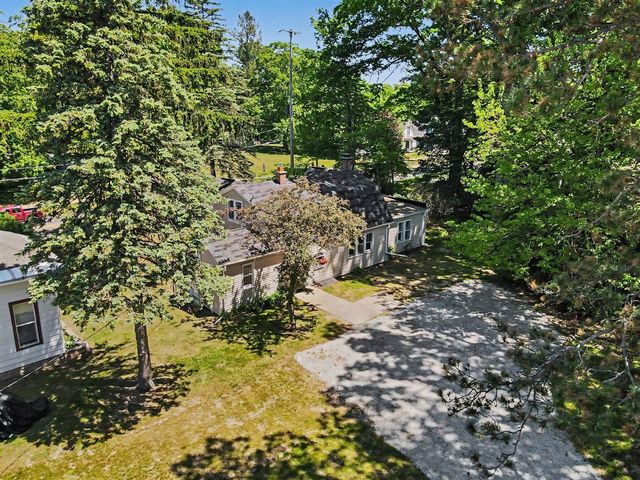 4865 Dowling Street, Montague, MI 49437