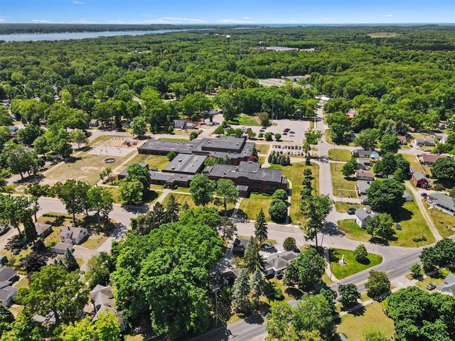 4865 Dowling Street, Montague, MI 49437