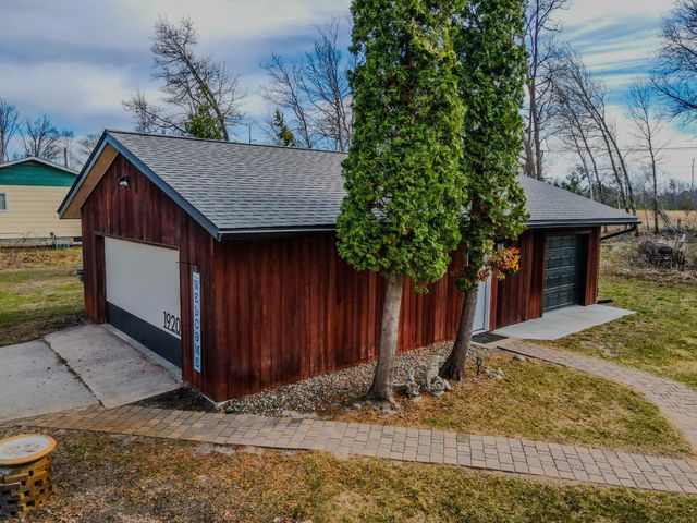 1920 S Lake Irving Drive SW, Bemidji, MN 56601