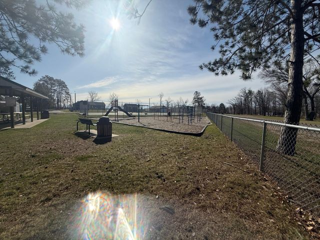 1920 S Lake Irving Drive SW, Bemidji, MN 56601