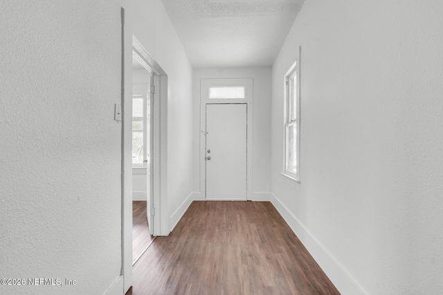 2106 MONCRIEF Road, Jacksonville, FL 32209