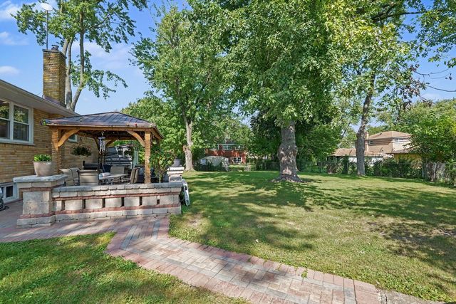 908 E 159th Place, South Holland, IL 60473