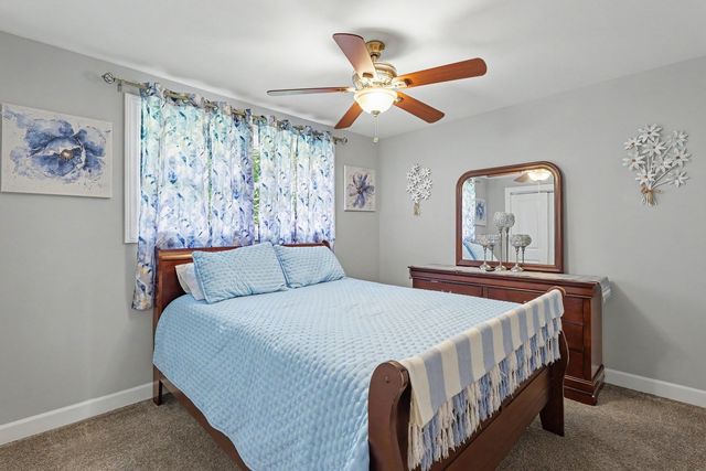 908 E 159th Place, South Holland, IL 60473