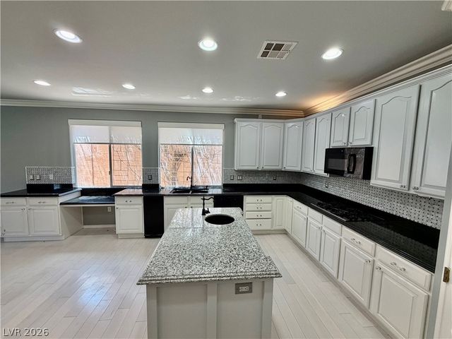 11025 Arbor Pine Avenue, Las Vegas, NV 89144