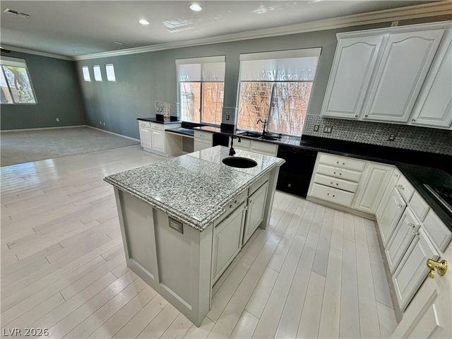 11025 Arbor Pine Avenue, Las Vegas, NV 89144