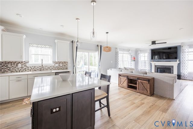 11585 Kings Pond Dr, Providence Forge, VA 23140