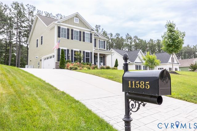 11585 Kings Pond Dr, Providence Forge, VA 23140