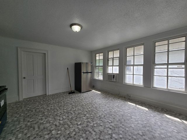 403 W Hampton, Sumter, SC 29150