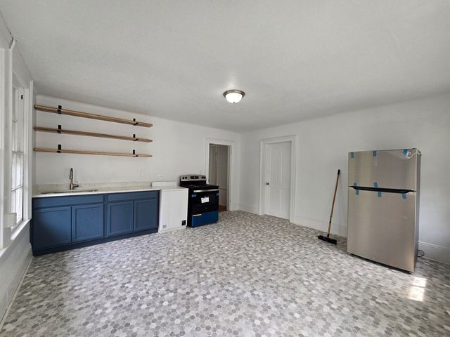 403 W Hampton, Sumter, SC 29150