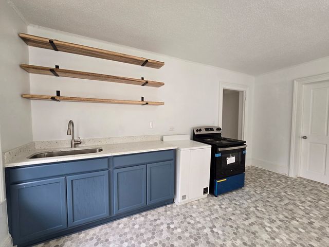 403 W Hampton, Sumter, SC 29150