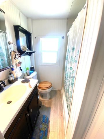 2207 69TH AVENUE W, Bradenton, FL 34207