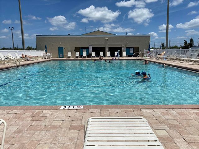 2207 69TH AVENUE W, Bradenton, FL 34207