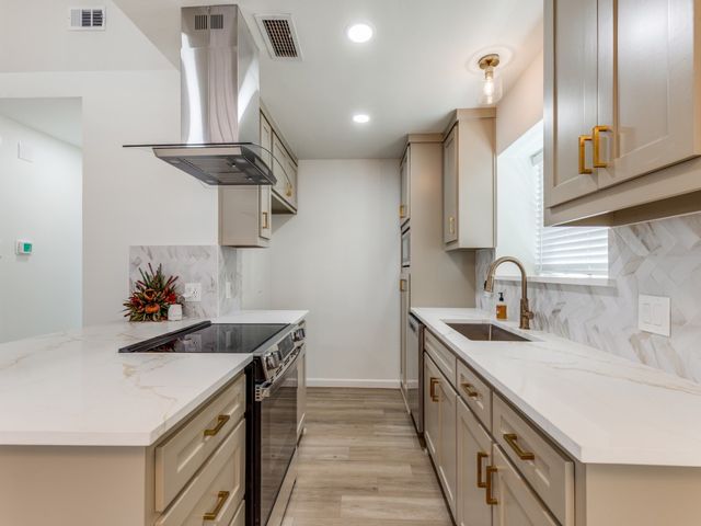 3703 Verlaine Drive, Carrollton, TX 75007