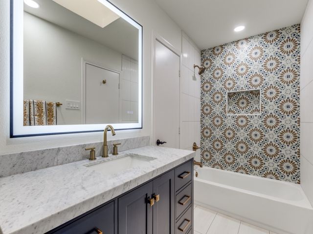 3703 Verlaine Drive, Carrollton, TX 75007